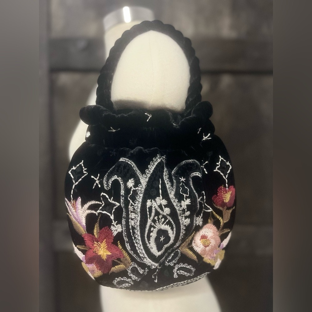 JOHNNY WAS LA Black Floral Embroidered Mini Bucket Bag